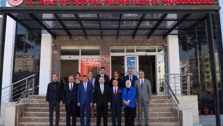 VALİ ALİ HAMZA PEHLİVAN, AİLE VE SOSYAL HİZMETLER İL MÜDÜRLÜĞÜ’NÜ ZİYARET ETTİ