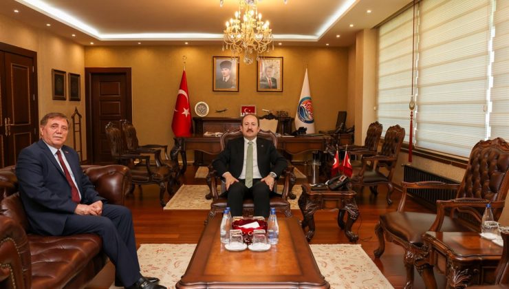 VALİ ALİ HAMZA PEHLİVAN, MERSİN VERGİ DAİRESİ BAŞKANI SEYFETTİN BAYSAL’I KABUL ETTİ