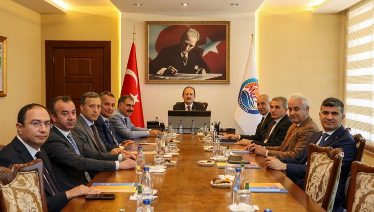 VALİ ALİ HAMZA PEHLİVAN BAŞKANLIĞINDA, İL GÜVENLİK VE ASAYİŞ KOORDİNASYON TOPLANTISI GERÇEKLEŞTİRİLDİ