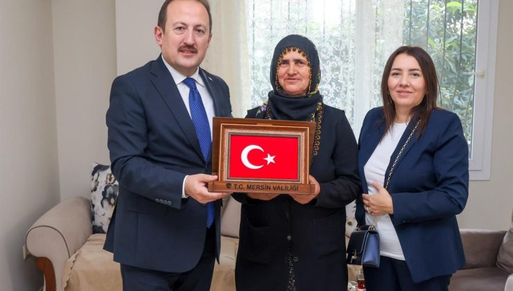 VALİ ALİ HAMZA PEHLİVAN, ŞEHİT AİLESİNE BAYRAM ZİYARETİNDE BULUNDU