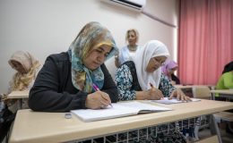 Okuma Yazma Bilmeyen Kadınlara Büyükşehir’den Destek